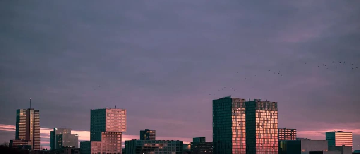 Rode vlaggen in huurcontracten: wat elke expat moet controleren vóór het tekenen